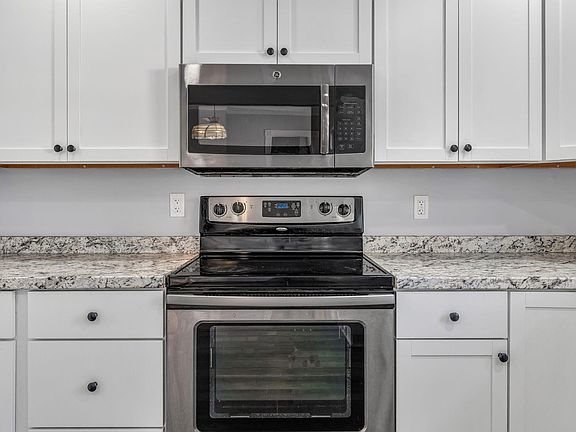 5th image of 327 Essex Street