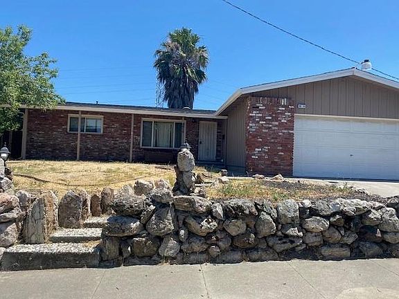 2nd image of 3013 Windsor Dr
