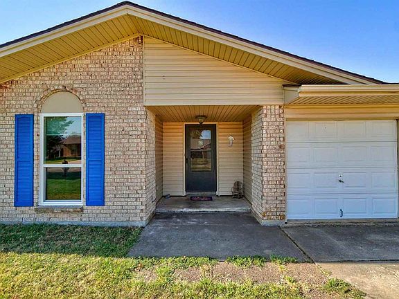 4th image of 5506 NW Kirkley Pl