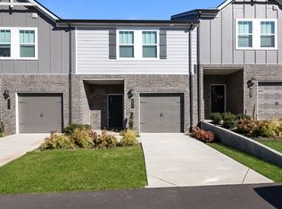 906 Oak Ridge Ln, Columbia, TN 38401