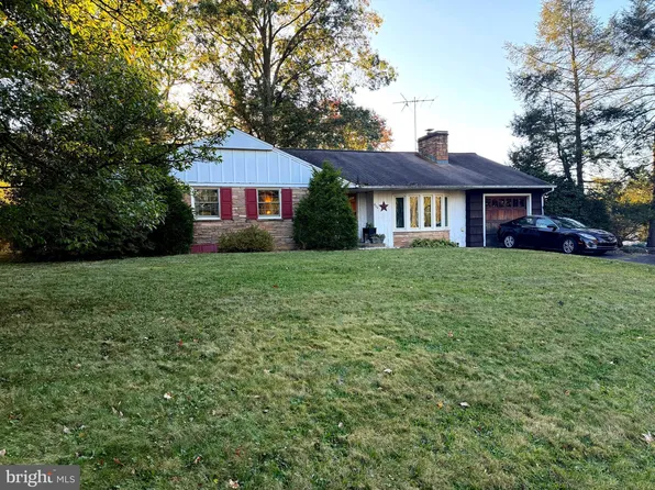 800 E Walnut St, Perkasie, PA 18944