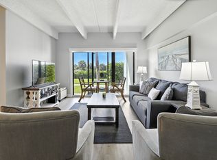 4400 Highway A1a APT 10, Vero Beach, FL 32963