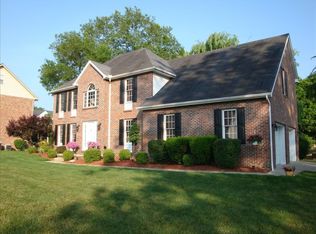 1220 Hickory Mill Dr, Hurricane, WV 25526