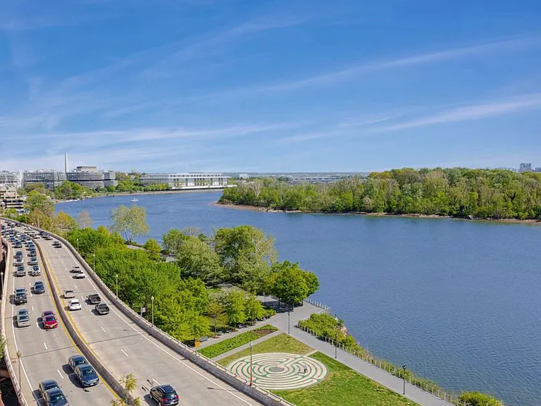 3303 Water St NW #5K — Photo 64