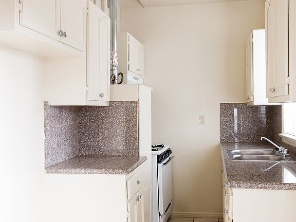 4th image of 822 N Marine Ave APT 1