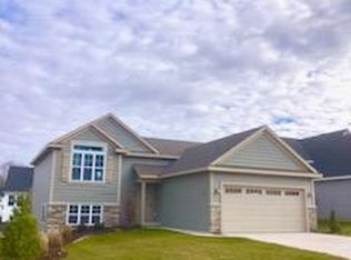 8828 Lupine Spur, Caledonia, MI 49316