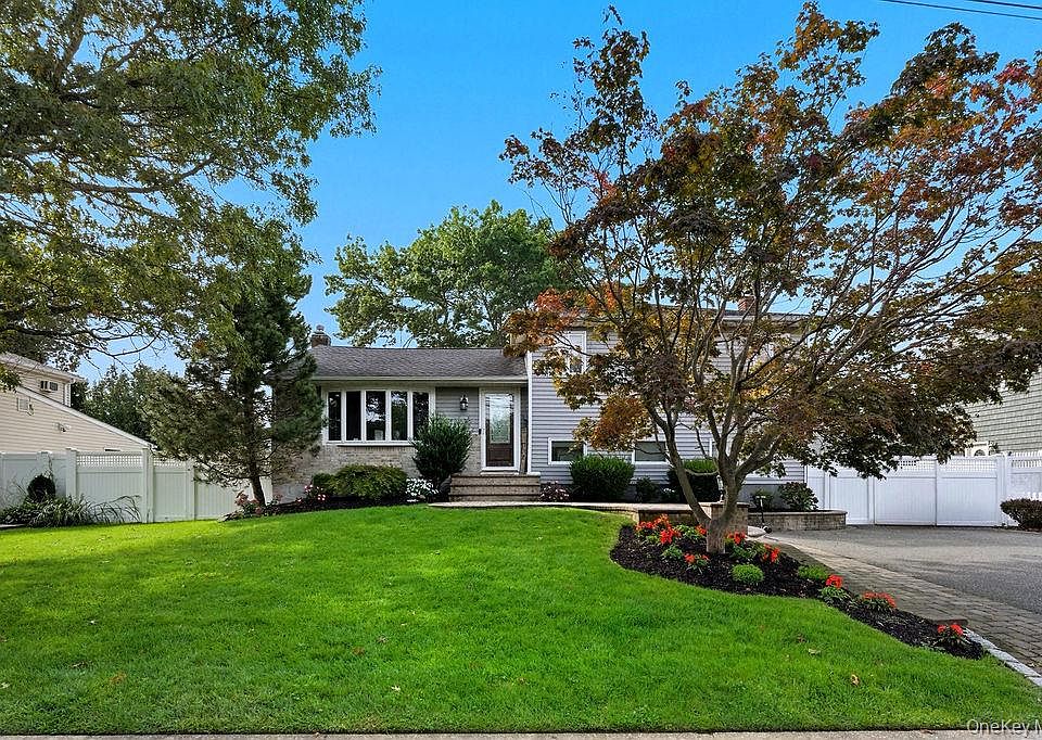 1st image of 127 Louis Street