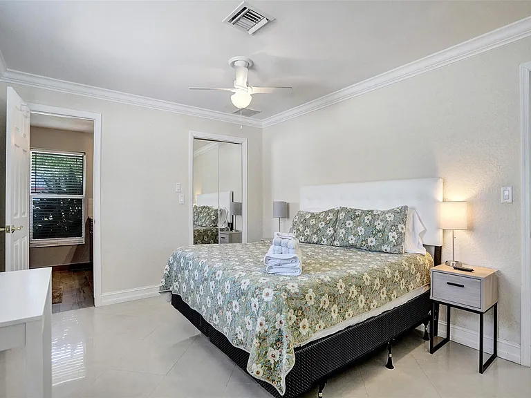 2051 Coral Reef Dr — Photo 41