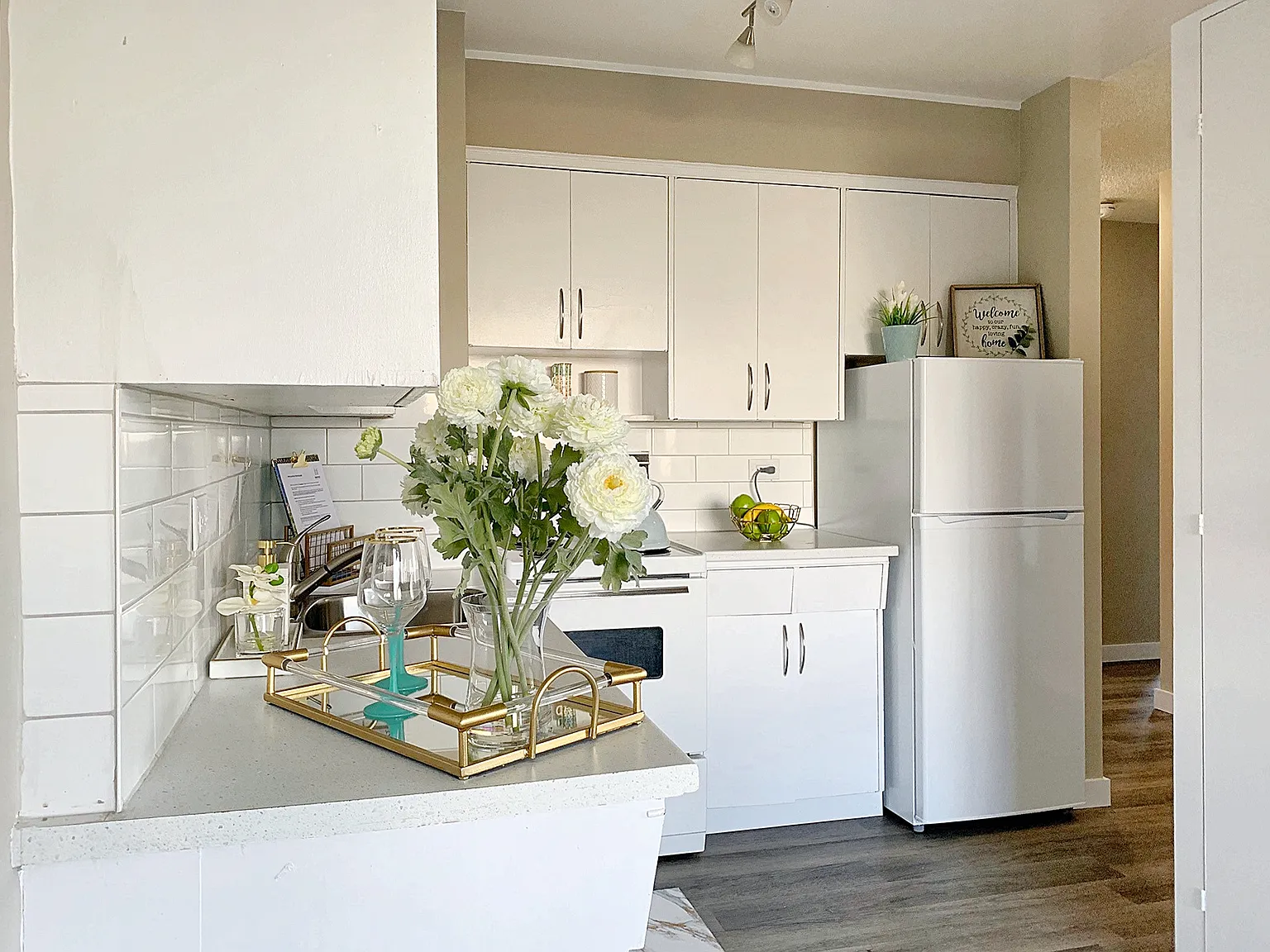 Downtown Edmonton Apartments — Photo 1