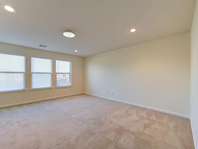 15326 Mission Oak Dr — Photo 16