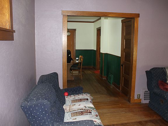 2nd image of 140 Illinois Ave