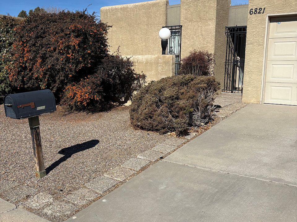 1st image of 6821 Los Trechos Ct NE
