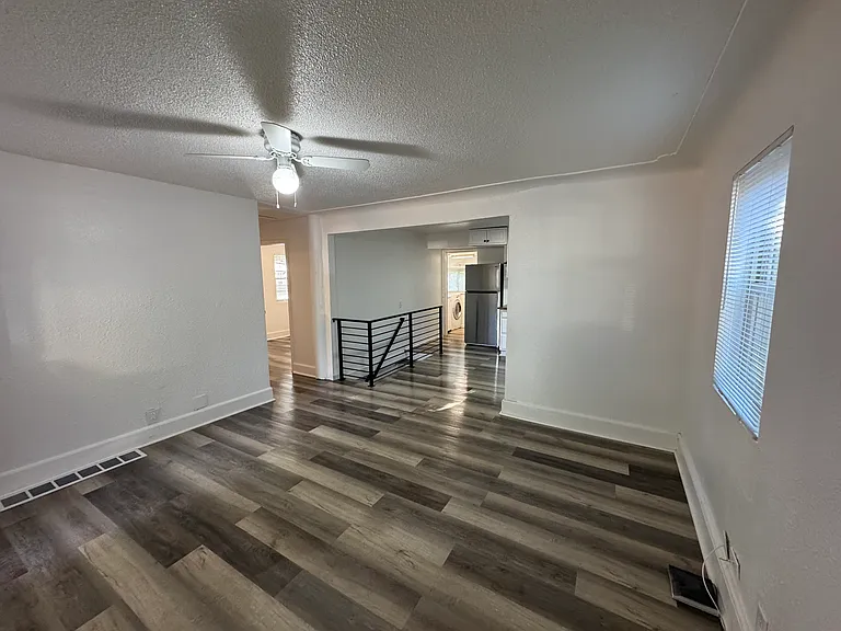 1738 Dallas St — Photo 9