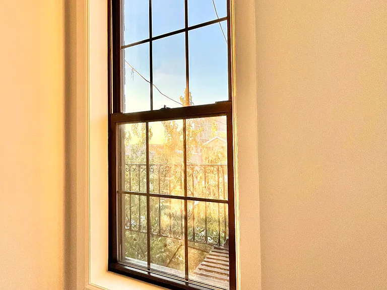 1926 Pacific St #3F — Photo 8