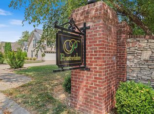 3699 Prestwicke Pl, Adams, TN 37010