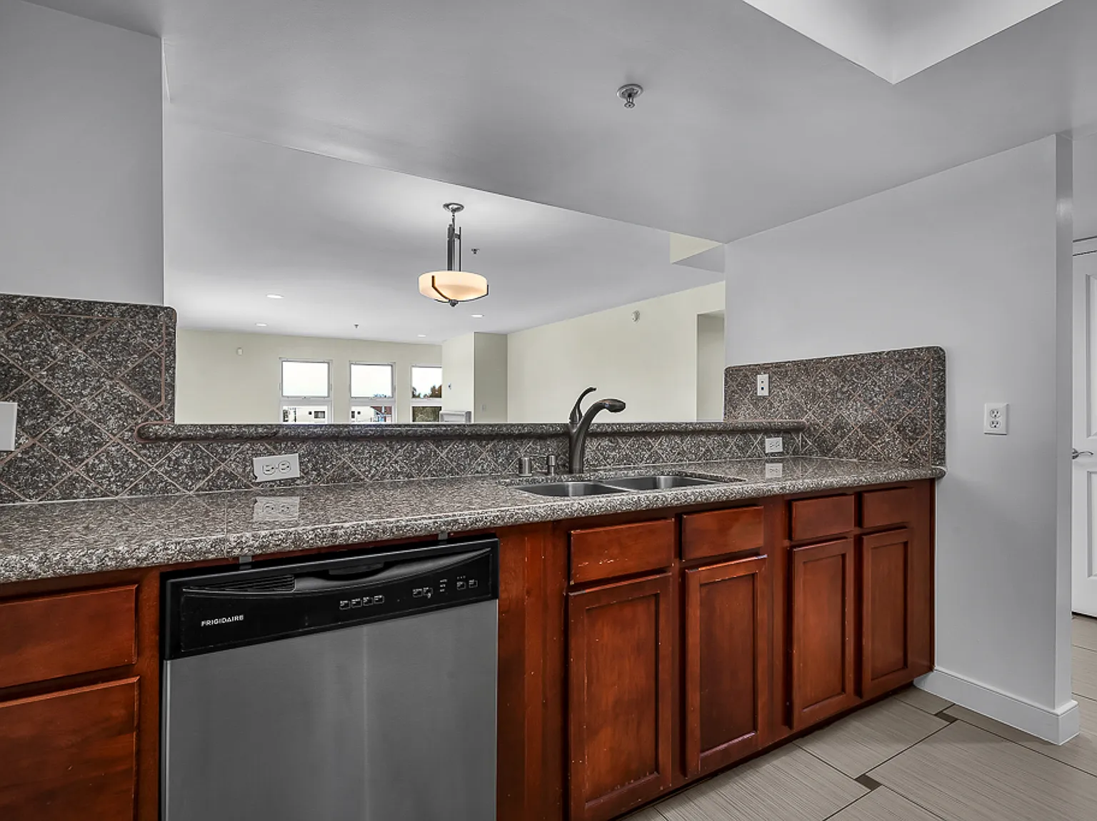 11551 Santa Monica Blvd — Photo 2