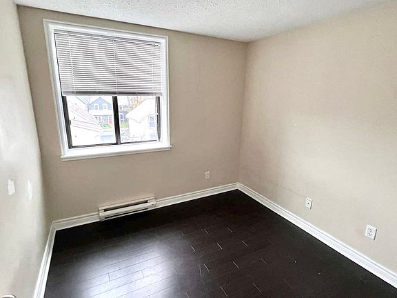 3rd image of 311 Queen St #301