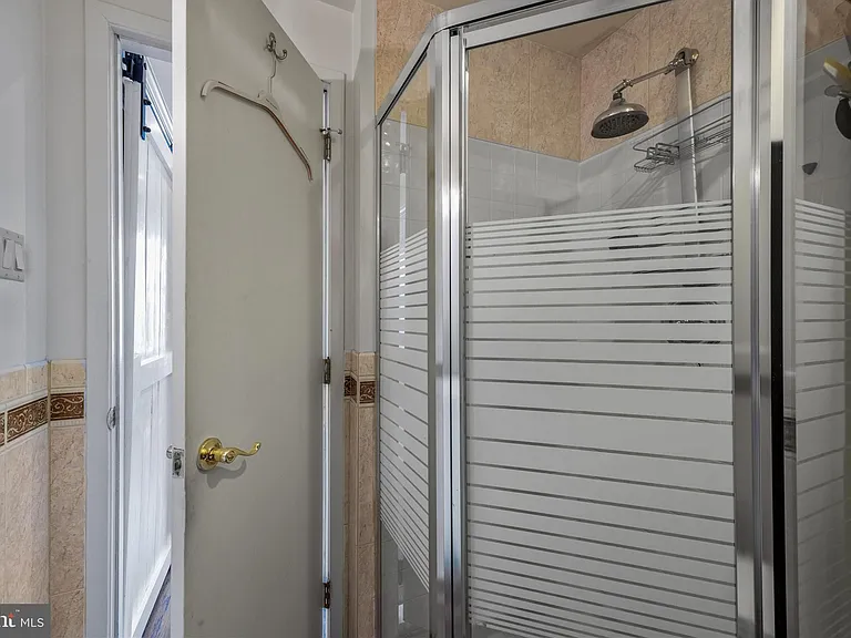 2135 Walnut St #1202 — Photo 17