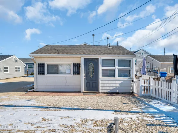 37 E Crane Way, Lavallette, NJ 08735