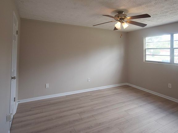 5th image of 11036 Bonnelly Dr