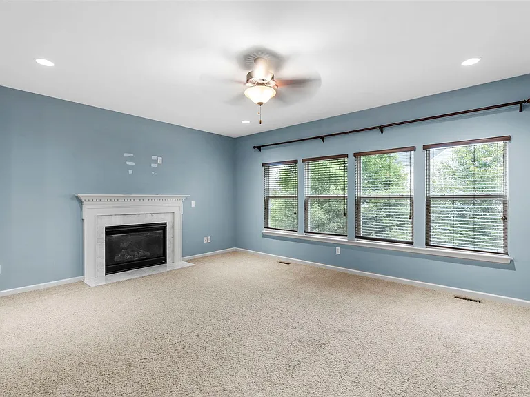 615 Derby Way Dr — Photo 16