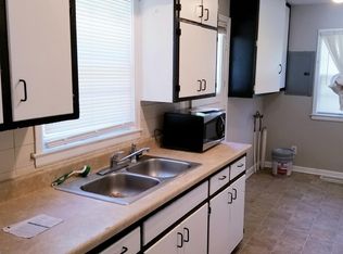 615 S Calhoun Dr, Wichita, KS 67207