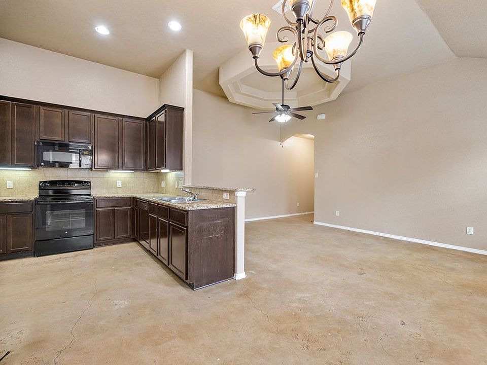 1st image of 266 Rosalie Dr