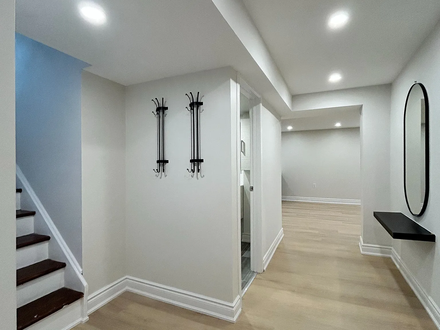 2 bed, $2,075 — Photo 2
