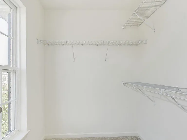 3795 Louise Ave — Photo 21