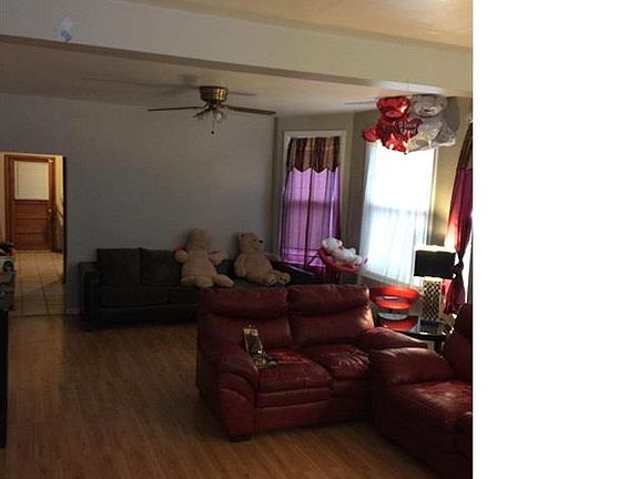 3rd image of 12505 S Wentworth Ave