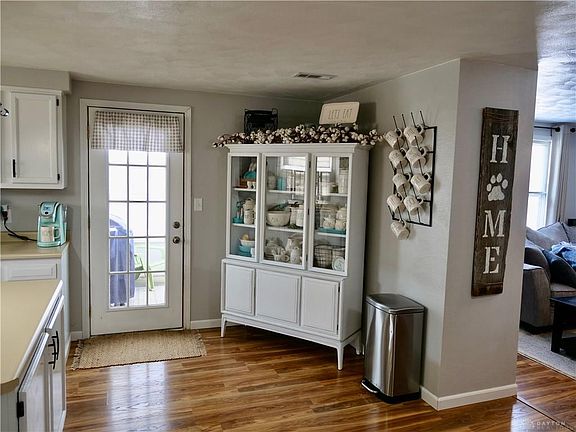 5th image of 2514 Glasgow Dr