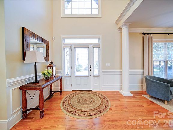 5th image of 4763 River Hills Dr