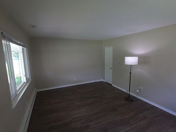 2nd image of 4906 Carvel Ave