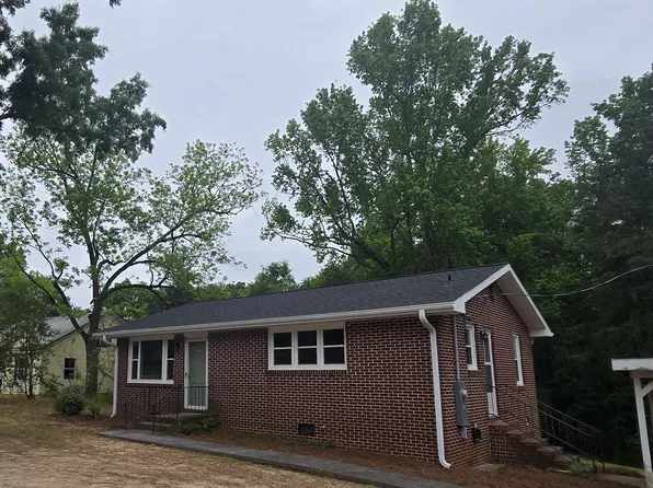 605 Cherokee St, Abbeville, SC 29620