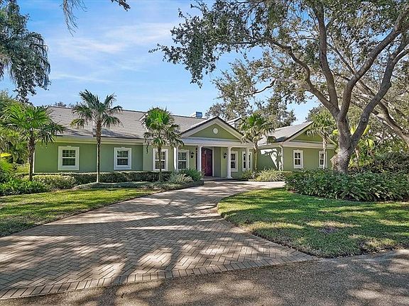 3rd image of 25 Sugar Mill Dr