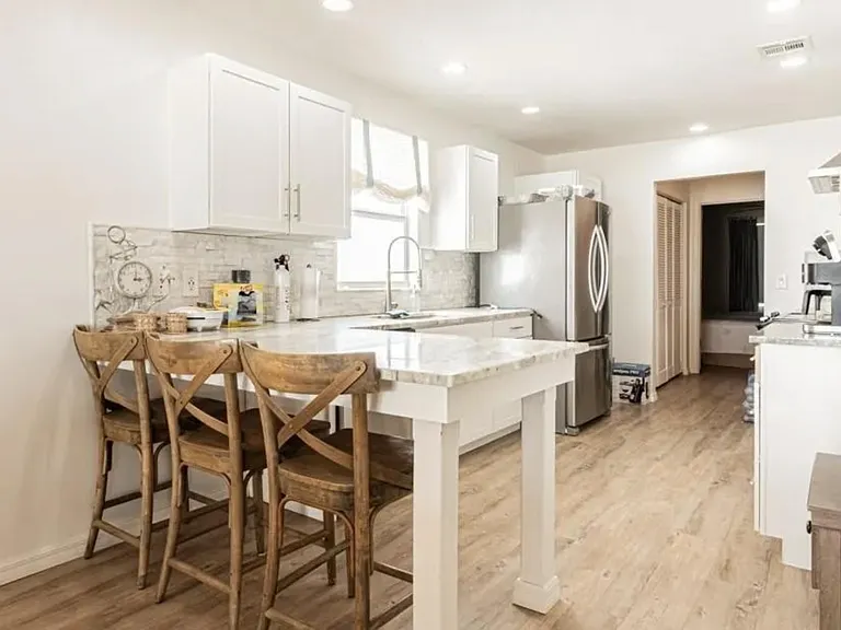 27780 Hickory Blvd — Photo 9