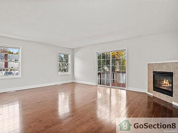 4th image of 56 Lincoln Avenue Ext #A