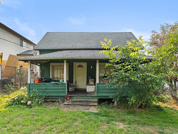 3rd image of 1949 SE Orient Dr