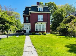 24 Lexington Ave APT 3, Montclair, NJ 07042
