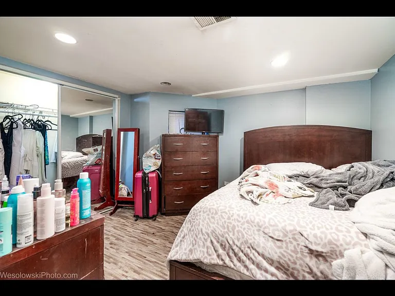 3431 W Lyndale St #G — Photo 17