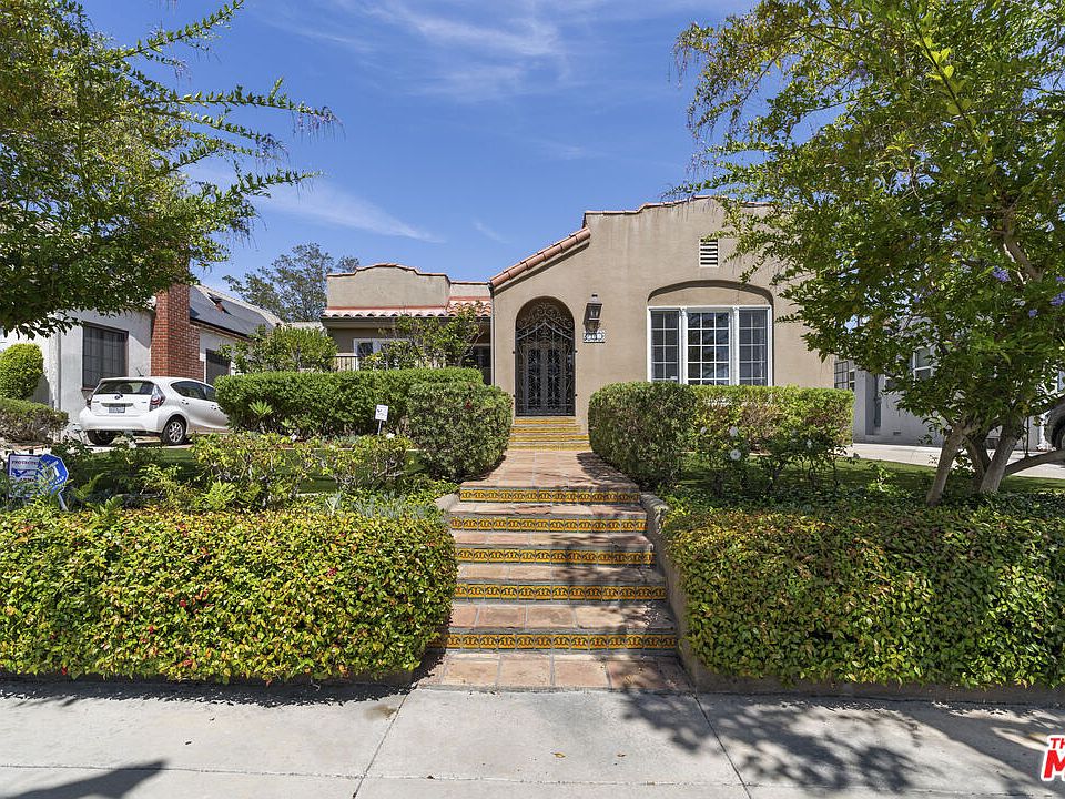 1st image of 412 S Citrus Ave