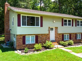105 Bark Ct, Arnold, MD 21012