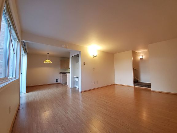 3rd image of 12211 SE 59th St APT 64