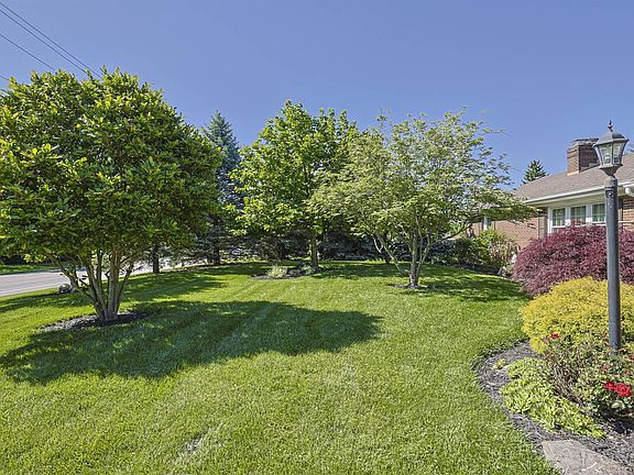 4th image of 8161 Cox Rd