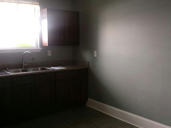 5th image of 1540 Poland Ave