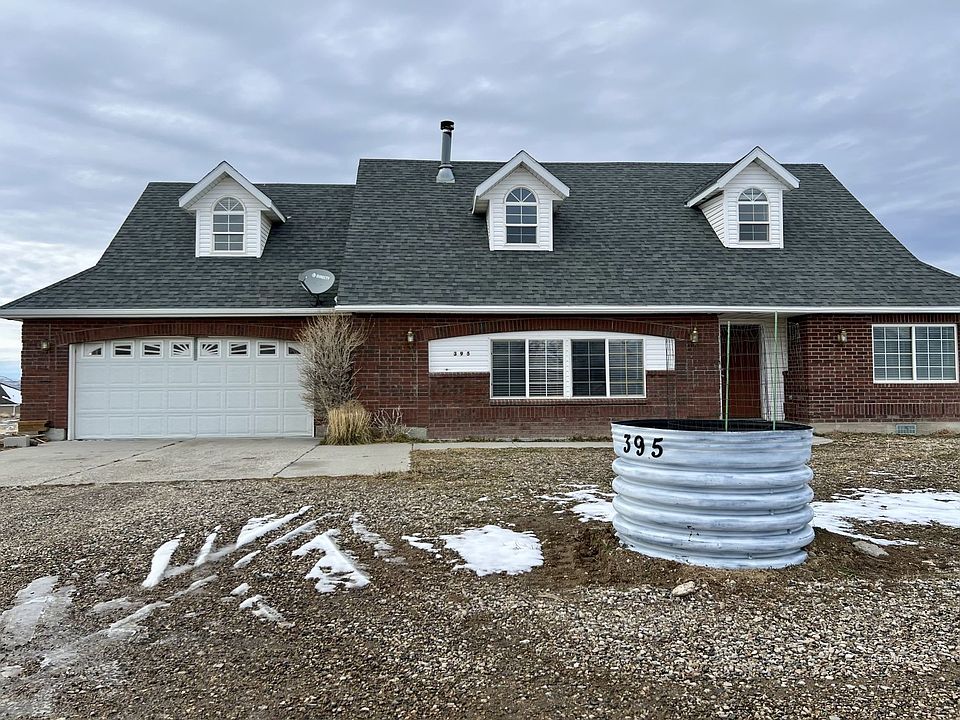 1st image of 395 Blakeland Dr