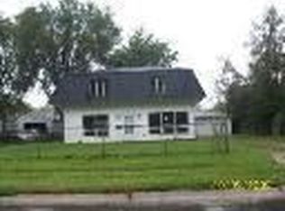 111 Edison Rd, Joliet, IL 60433