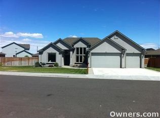 1725 Sunshine Ave, West Richland, WA 99353