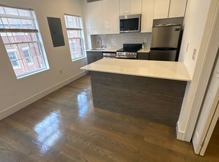 52 Joy St APT 3, Boston, MA 02114