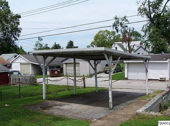 Home for Sale in Quincy, IL $48,900